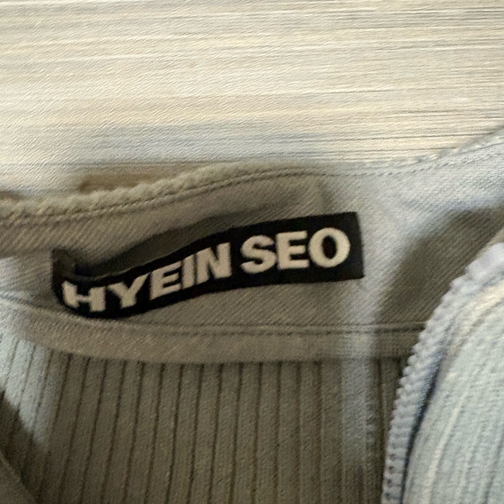 Gray Ribbed Zip-Up Jacket - Picture 4 of 5